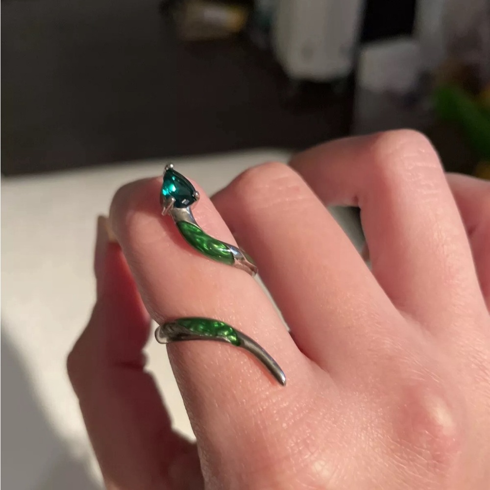 Silver & Green Snake-Themed Set – Adjustable Open Ring & Cuff Bracelet